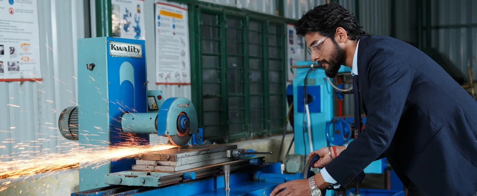 adv-eng-research-banner