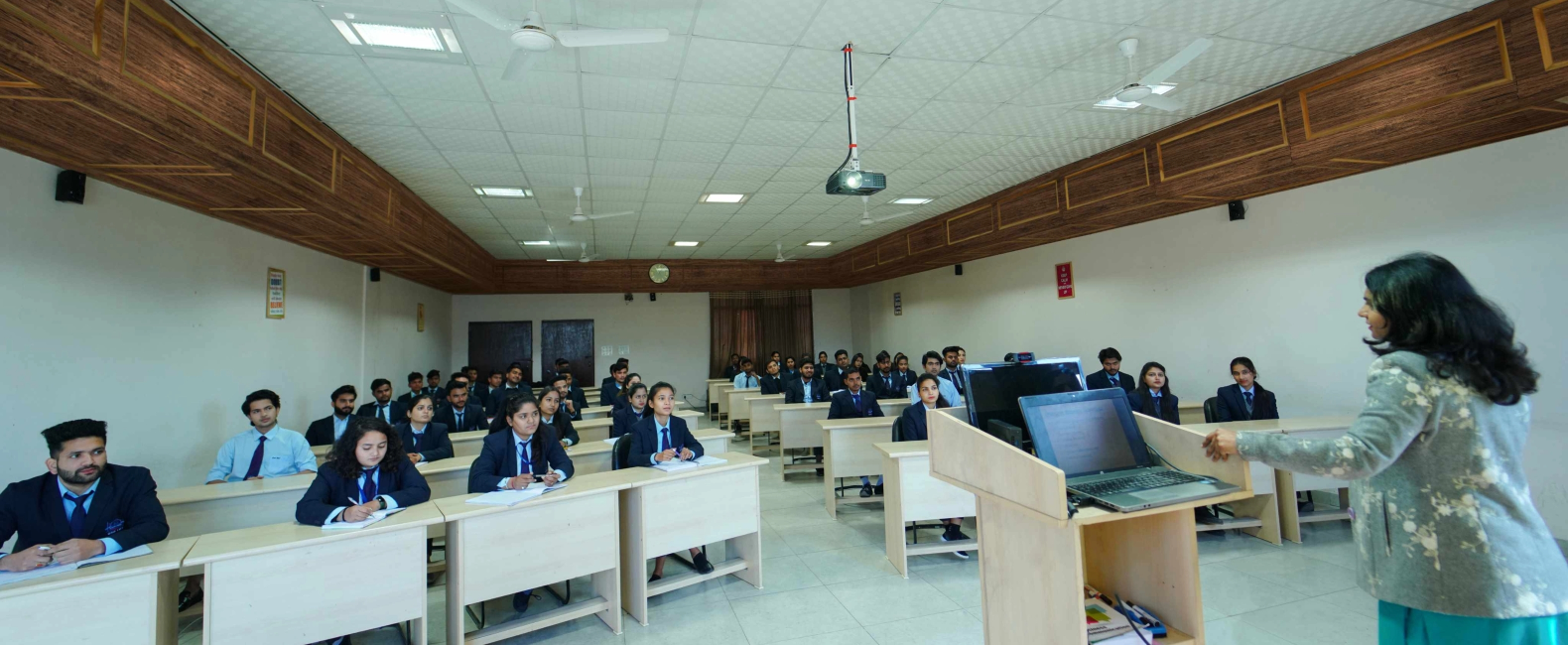 adv-eng-facili-banner