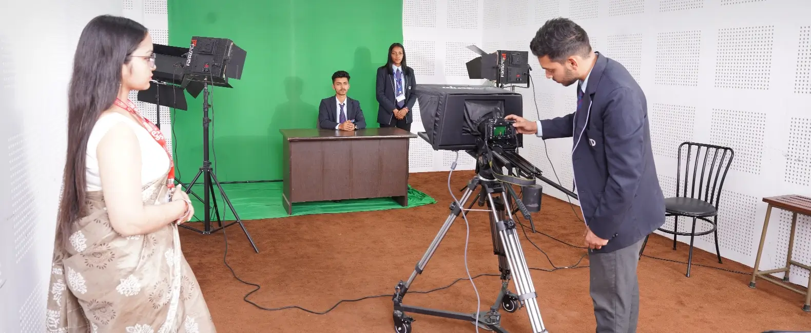 adv-eng-facili-banner