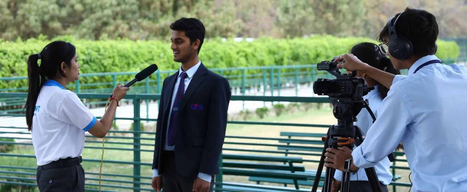 adv-eng-research-banner